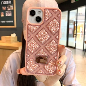 For iPhone 15/14/13Pro Max/Plus Shockproof Rhombic Pearl Artificial Diamond Case