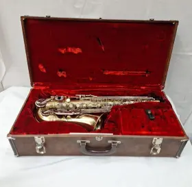10323 ARMSTRONG Alto Sax
