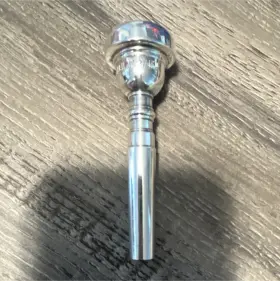 10.5-16 BACH Ew Trumpet Mouthpiece