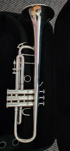 69174 BACH Stradivarius Trumpet