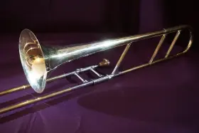 383545 C.G. CONN Cg Connqueror Vocabell Tenor Trombone