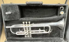 100B CG CONN MUSICAL INSTRUMENTS Trumpet