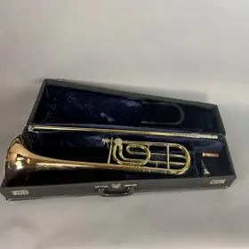 121619121619 CONN Trombone Outfit