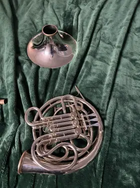 256875 CONN French Horn