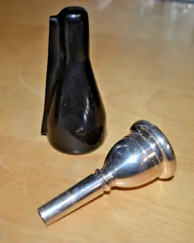 754865000957 DONALD E. GETZEN Deg Erickson Tuba Mouthpiece