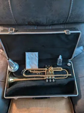 E15669 E.M. WINSTON Boston Trumpet