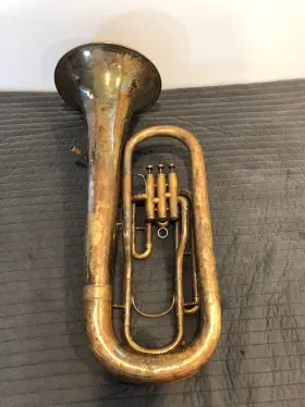 104486 ELKHART Conn Baritone Horn Playing #2