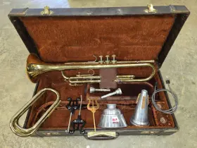 A32248 F. E. OLDS Ambassador Flat Trumpet Extras