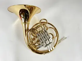 210000042136 HANS HOYER French Horn
