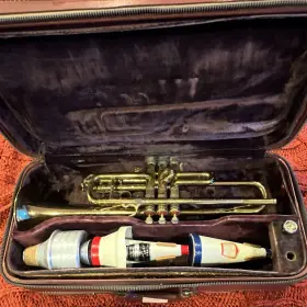 15320 HENRI SELMER PARIS Trumpet Lacquered Piston Valves