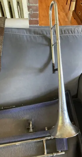 26659-A HOLTON Tenor Trombone Chicago #3