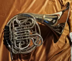 644982 HOLTON Double Frenchhorn Screwbell #2