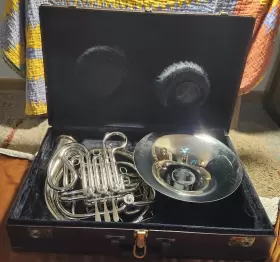 644982 HOLTON Double Frenchhorn Screwbell #3