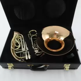 H281 HOLTON Ftfarkasft Double French Horn Box
