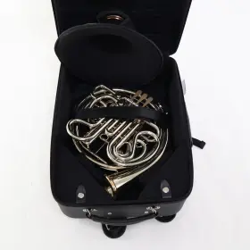 H479 HOLTON Ftfarkasft Intermediate Double French Horn Box