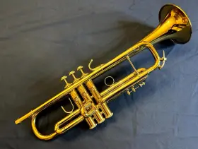 T-101B HOLTON Symphony Trumpet Bach Clone