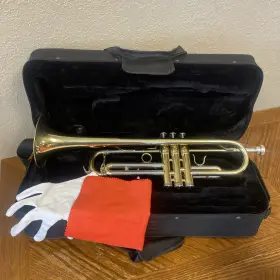 TR22045 JEAN PAUL USA Student Trumpet Lacquered