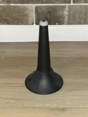 15213.077.55 K-M Trumpet Stand #2