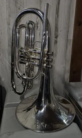 1121 KING Ultimate Marching Mellophone