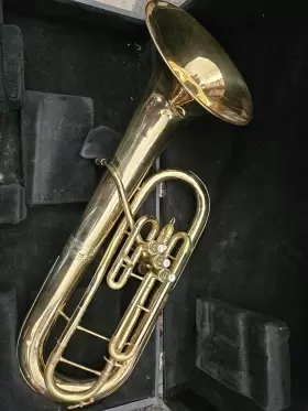197635 KING Front Baritone Horn