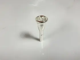 210000039490 LASKEY French Horn