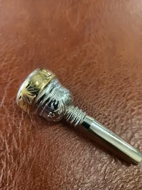 T2X4 M-H Trumpet Double Cup Mouthpiece Boquilla Para