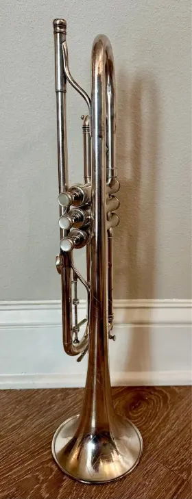 112624 MARTIN Handcraft Imperial Trumpet