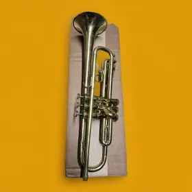 A22588 OLDS Ambassador Trumpet