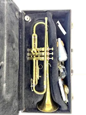 757565 OLDS AMBASSADOR Fullerton Trumpet