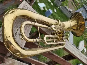 16281 REYNOLDS Baritone Horn Dented Ok #2