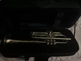 210000017618 SHIRES Trumpet