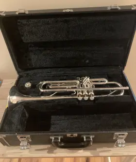 YTR4320ST YAMAHA Trumpet Advancing Player