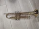 Holton T602 Trumpet w/ Case, Cleaning Kit & Books &ndash; Excellent Condition